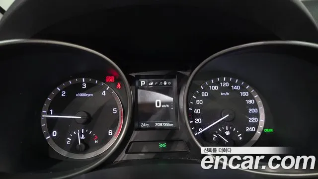 Hyundai Santa Fe 2016 thumb 8