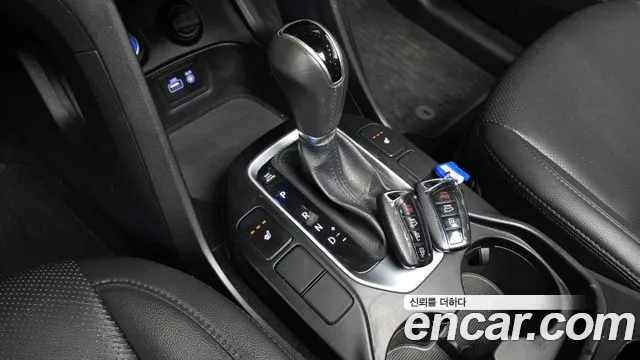 Hyundai Santa Fe 2016 thumb 9