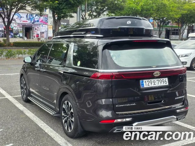 Kia Carnival 2020 thumb 4