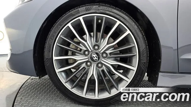 Hyundai Avante 2018 thumb 5