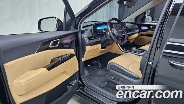 Kia Carnival 2023 thumb 10