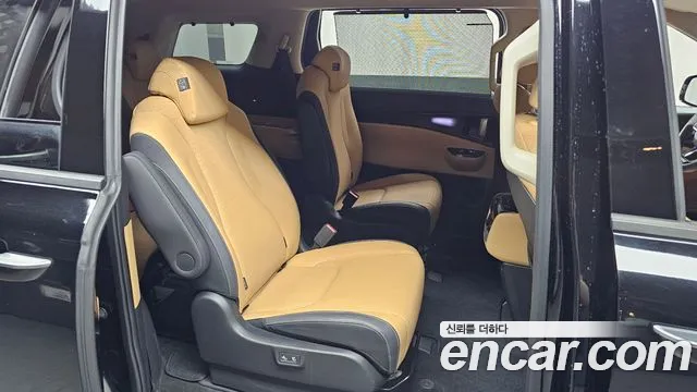 Kia Carnival 2023 thumb 11