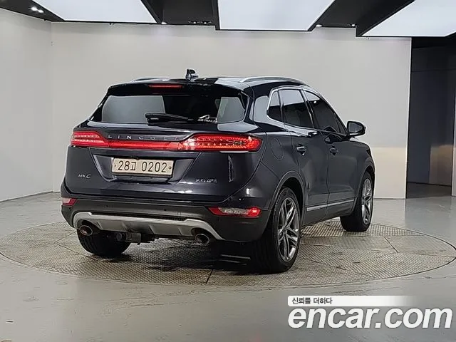 Lincoln MKC 2015 thumb 2
