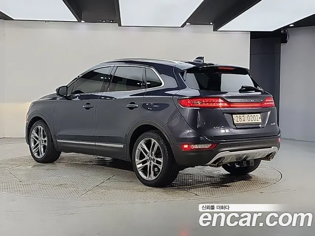 Lincoln MKC 2015 thumb 4