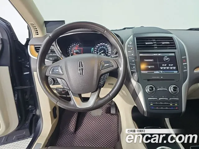 Lincoln MKC 2015 thumb 9