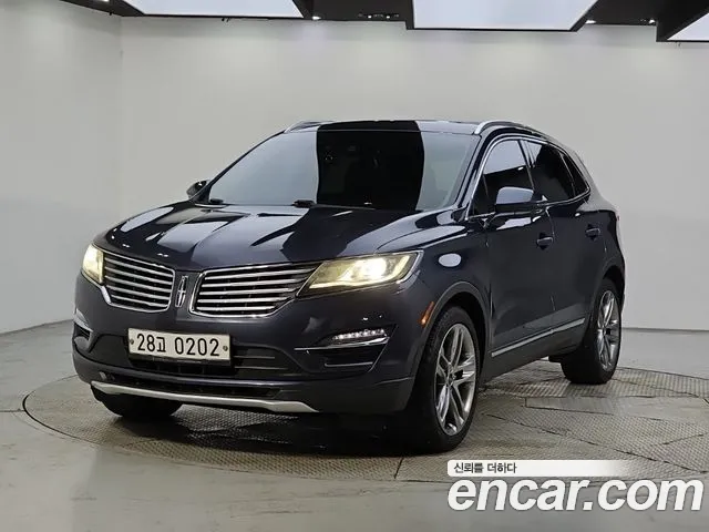 Lincoln MKC 2015 thumb 12