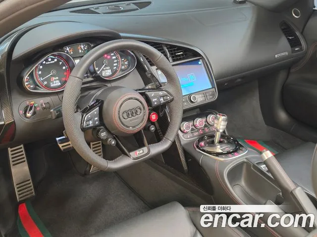 Audi R8 2014 thumb 8