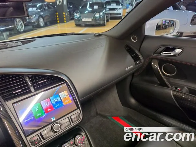 Audi R8 2014 thumb 9