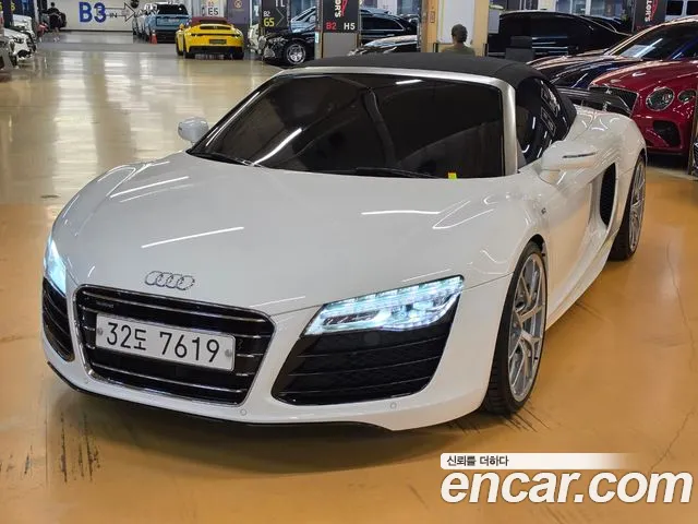 Audi R8 2014 thumb 11