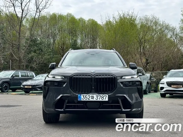 BMW X7 2026 thumb 2