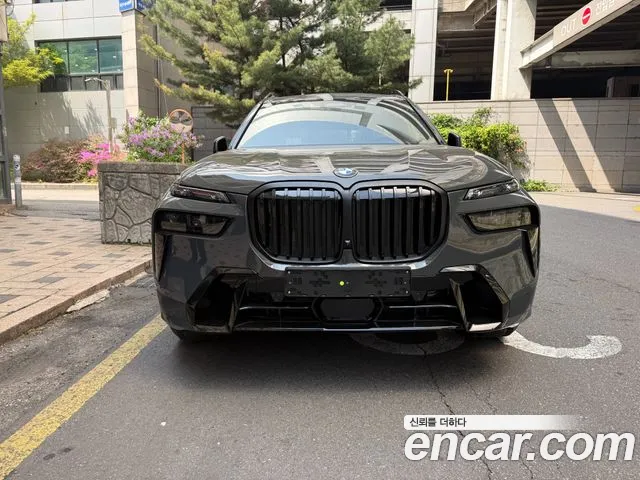 BMW X7 2026 thumb 6