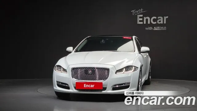 Jaguar XJ 2016 thumb 2