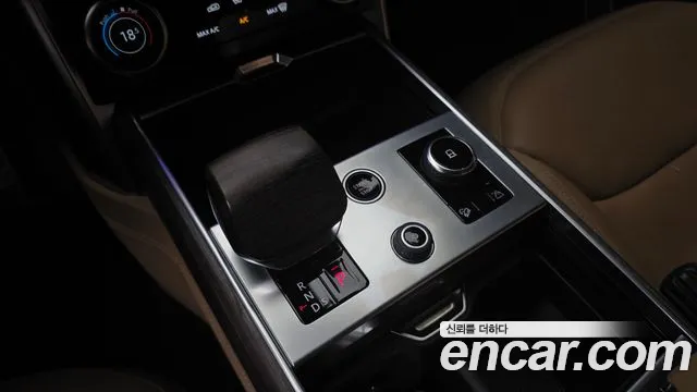 Land Rover Range Rover 2022 thumb 9