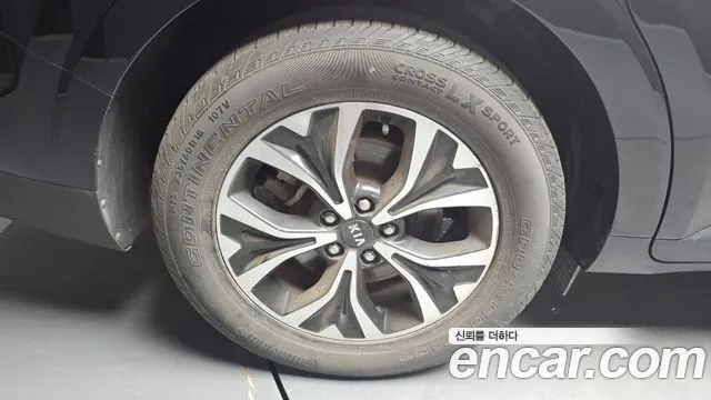 Kia Carnival 2020 thumb 5