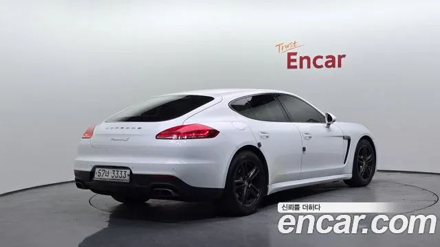 Porsche Panamera 2013 thumb 2