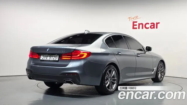 BMW 5-Series 2017 thumb 2