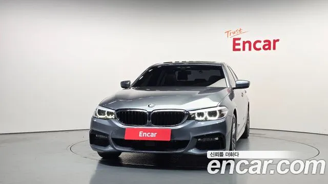 BMW 5-Series 2017 thumb 3