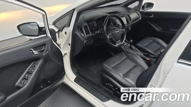 Kia K3 2014 thumb 10
