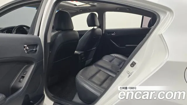 Kia K3 2014 thumb 11