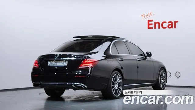 Mercedes-Benz E-Класс 2019 thumb 2