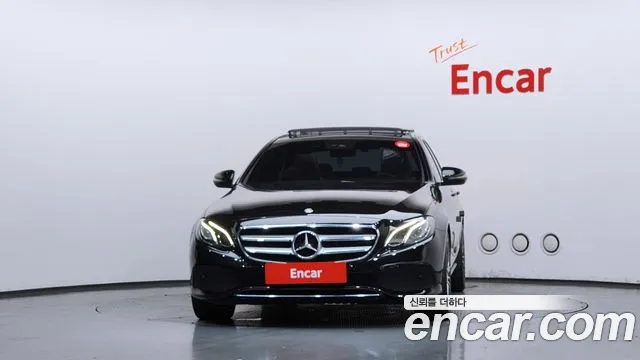 Mercedes-Benz E-Класс 2019 thumb 3
