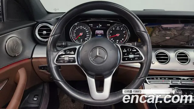Mercedes-Benz E-Класс 2019 thumb 12