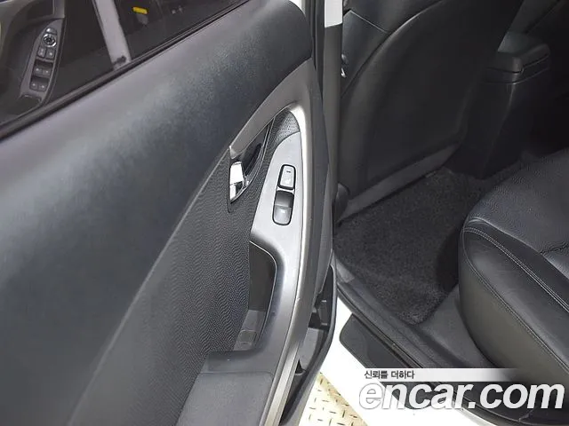 Hyundai Avante 2011 thumb 10