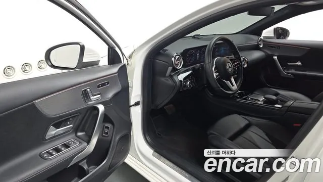 Mercedes-Benz A-Класс 2021 thumb 10