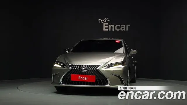 Lexus ES 2023 thumb 3