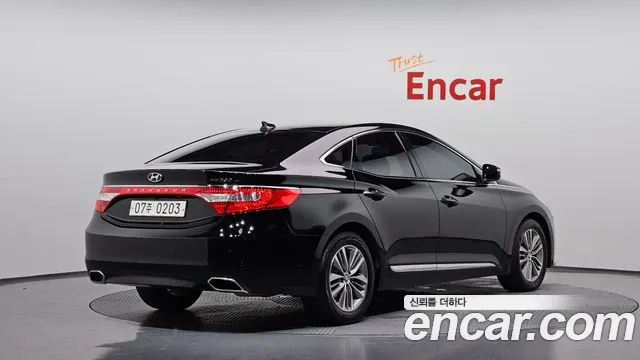 Hyundai Grandeur 2015 thumb 2