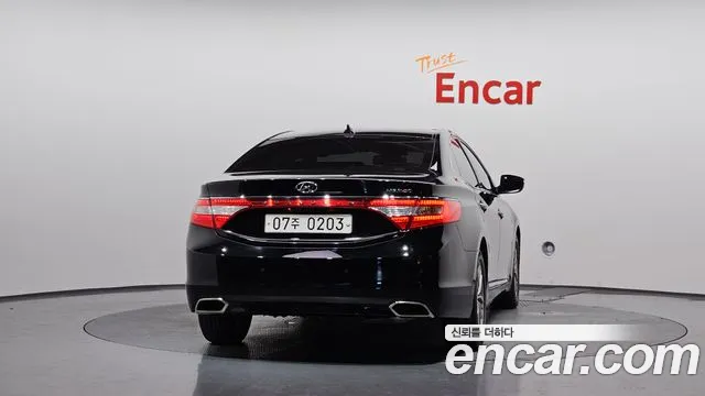 Hyundai Grandeur 2015 thumb 4