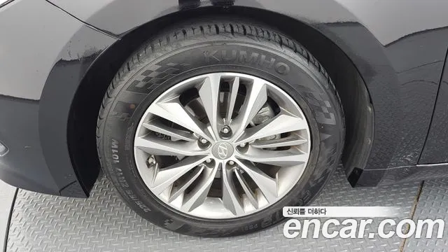 Hyundai Grandeur 2015 thumb 5