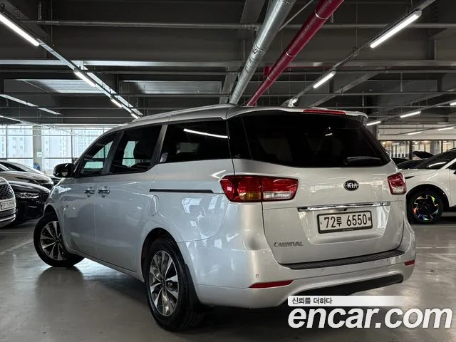 Kia Carnival 2014 thumb 3