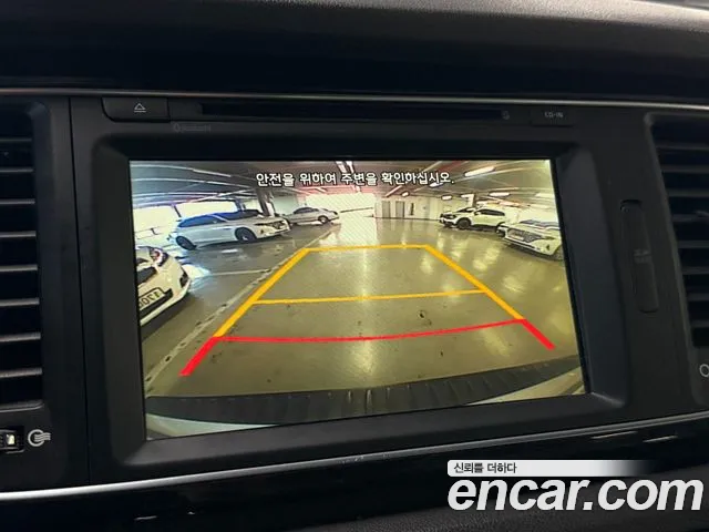 Kia Carnival 2014 thumb 8