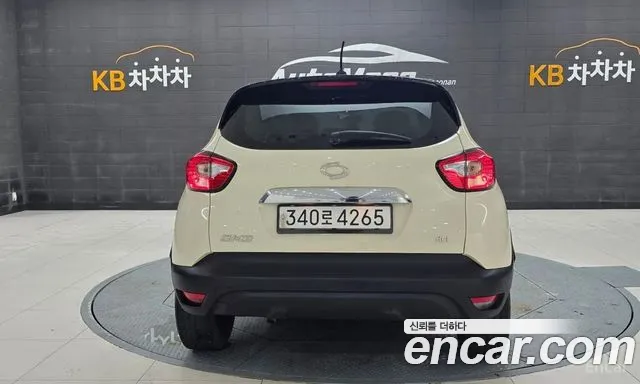 Renault-KoreaSamsung Captur 2015 thumb 4