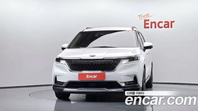Kia Carnival 2021 thumb 3