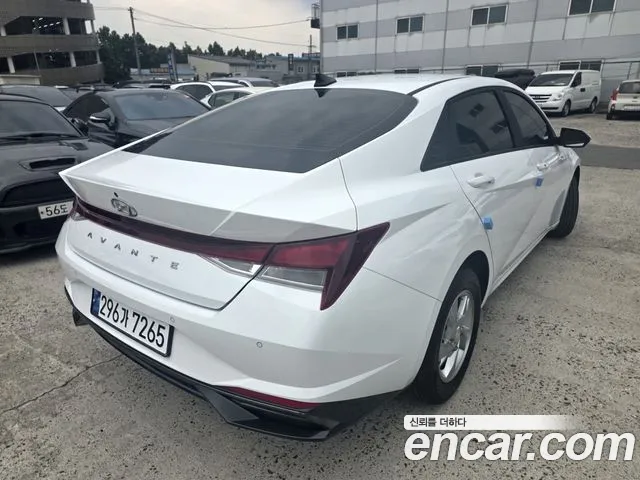Hyundai Avante 2022 thumb 8