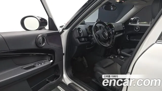 MINI Countryman 2023 thumb 10