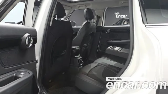 MINI Countryman 2023 thumb 11