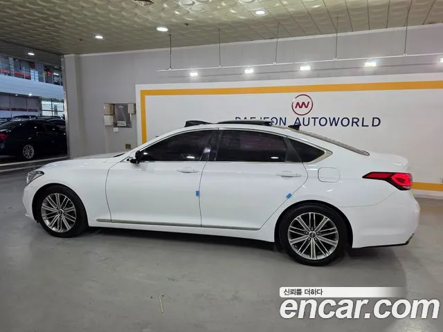 Genesis G80 2017 thumb 2