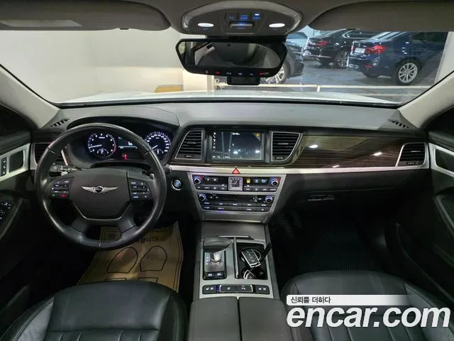 Genesis G80 2017 thumb 9