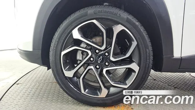 ChevroletGMDaewoo Tracker 2023 thumb 5