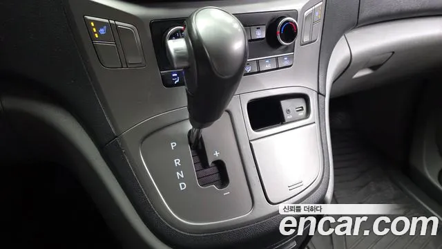 Hyundai Starex 2021 thumb 9