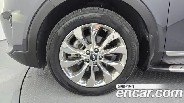Kia Sorento 2017 thumb 5