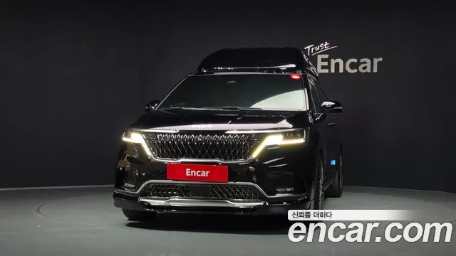 Kia Carnival 2023 thumb 3
