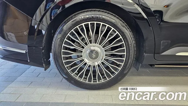 Kia Carnival 2023 thumb 5