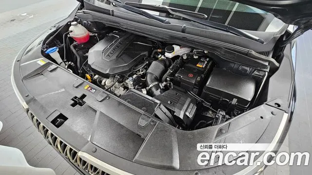 Kia Carnival 2023 thumb 6