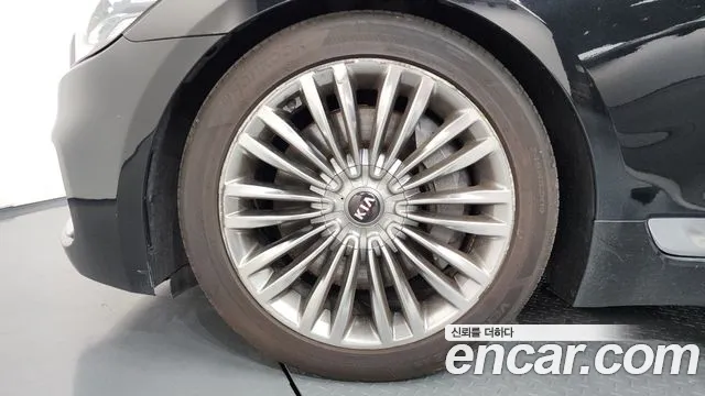 Kia K9 2018 thumb 5