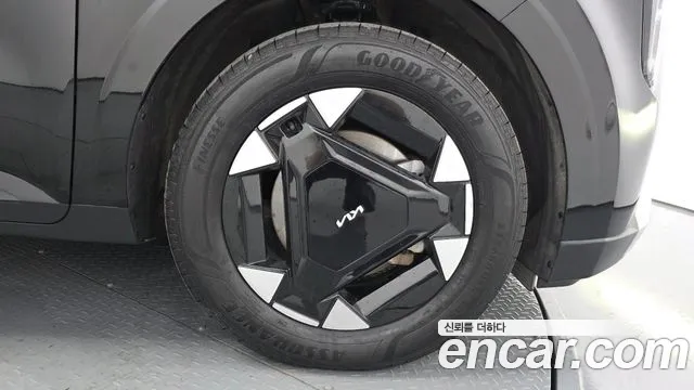 Kia Carnival 2024 thumb 4