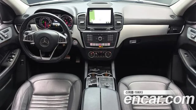 Mercedes-Benz GLE 2018 thumb 7